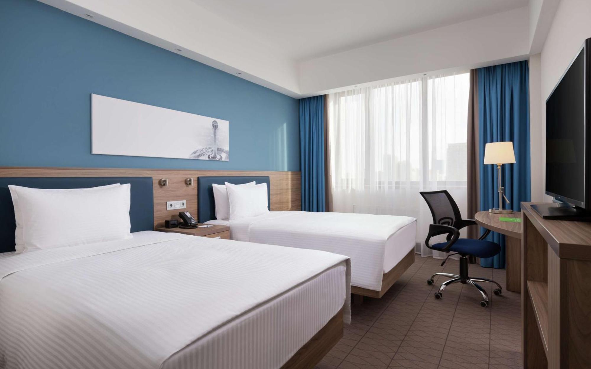 מלון Hampton By Hilton Astana Triumphal Arch מראה חיצוני תמונה